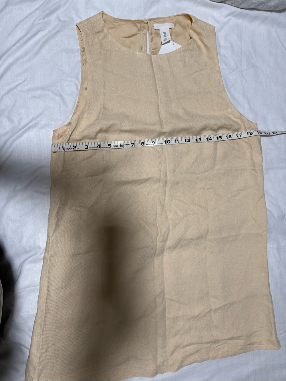 Sleeveless Light yellow Dress - Picture 2 of 9